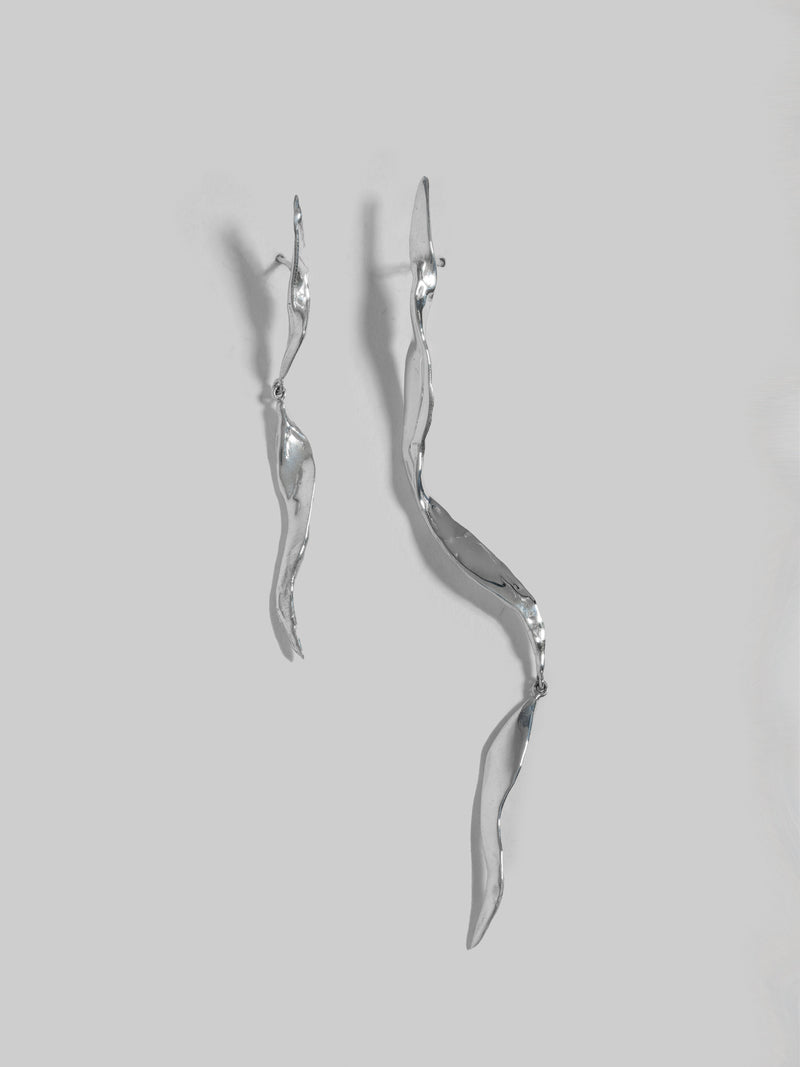 Product image of FARIS BLADE Drops in sterling silver (front view)