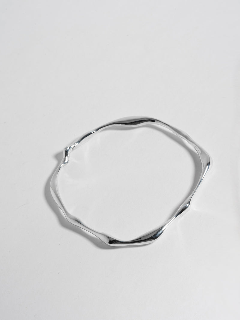 Product image of FARIS ONDA Bangle in sterling silver