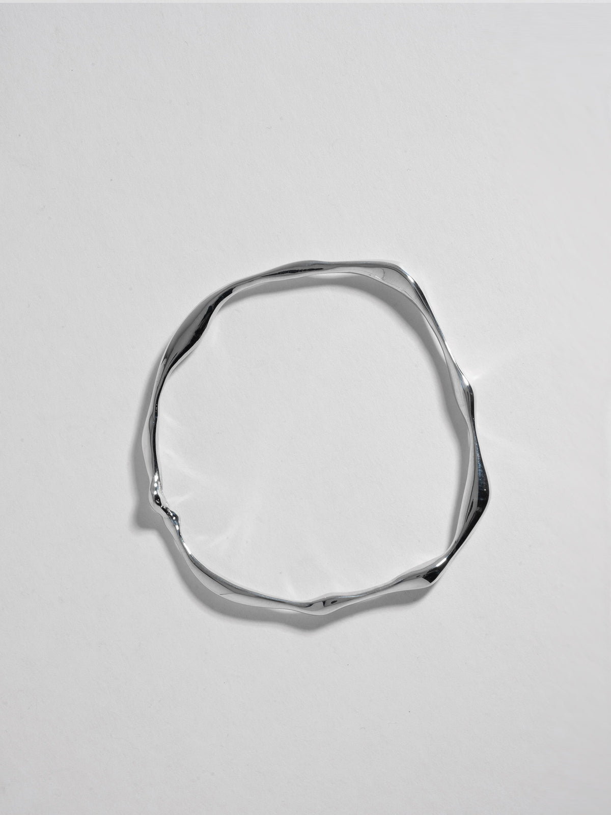 Front view product image of FARIS ONDA Bangle in sterling silver