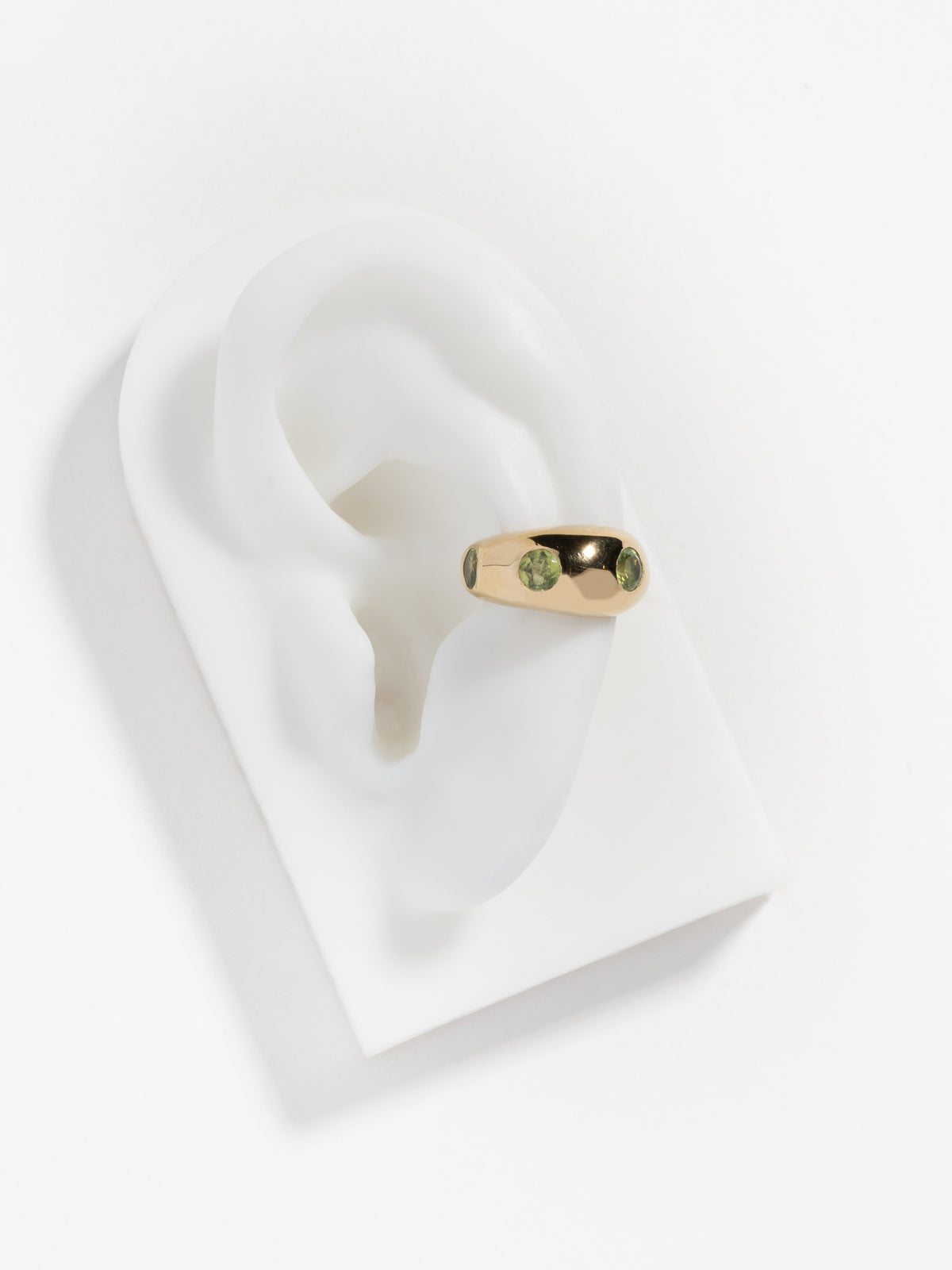 Gold plated GROSSO Gem ear cuff with peridot gems 