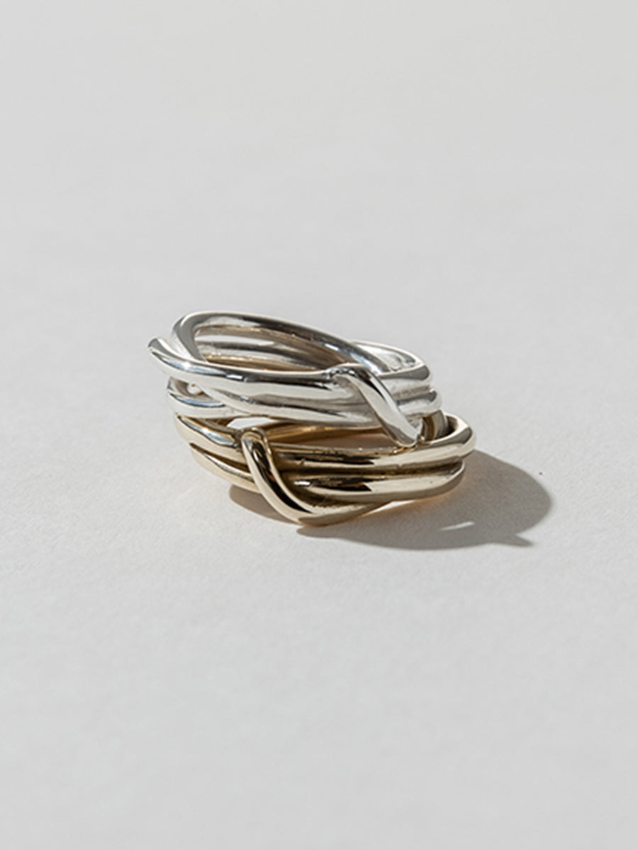 TANGLE RING